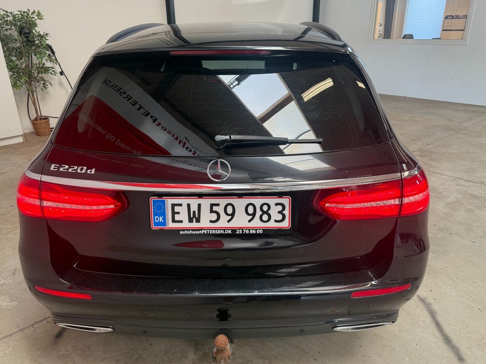 Mercedes E220 d, Billede 5