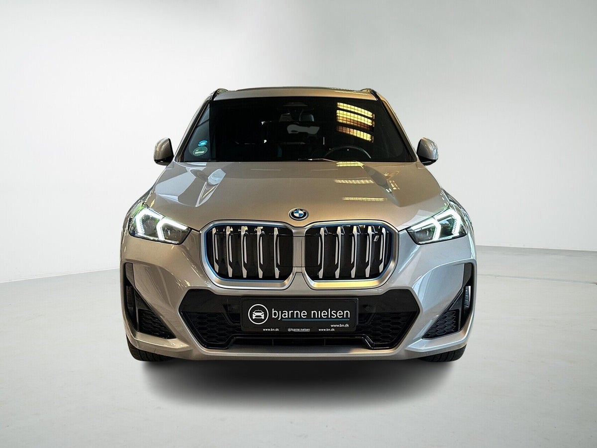 BMW iX1 xDrive30 M-Sport billede 2