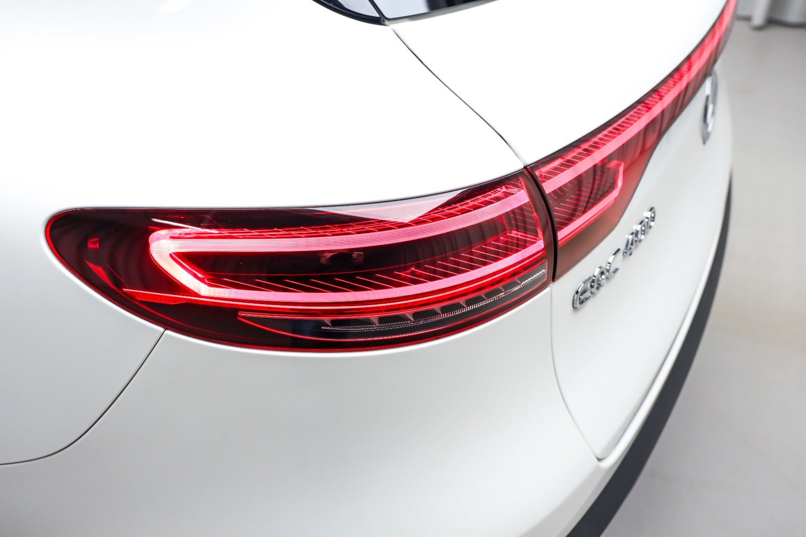 2020 Mercedes-Benz EQC 400