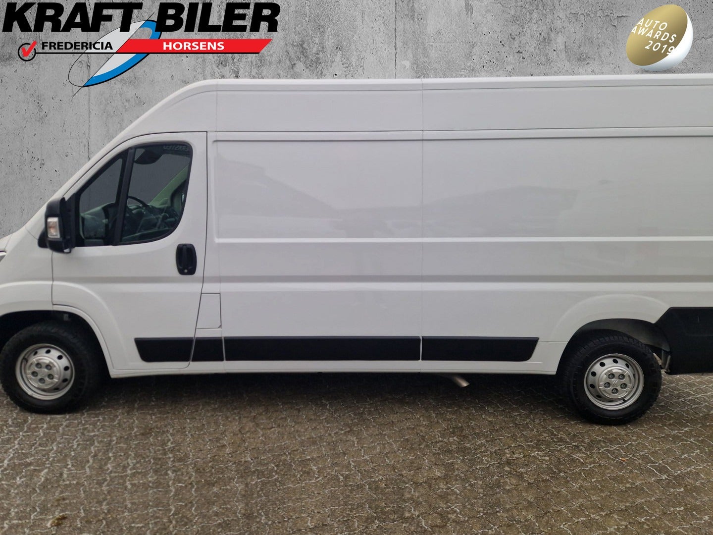Billede af Citroën Jumper 33 2,2 BlueHDi 140 L3H2 MasterLine