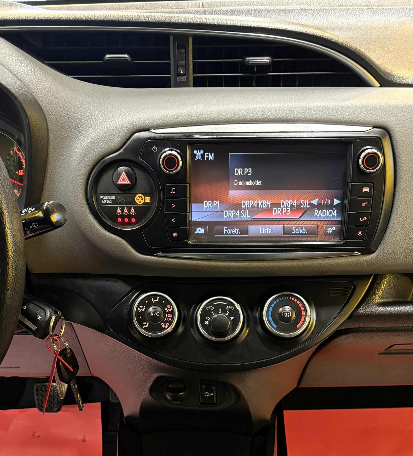 Billede af Toyota Yaris 1,0 VVT-i T2