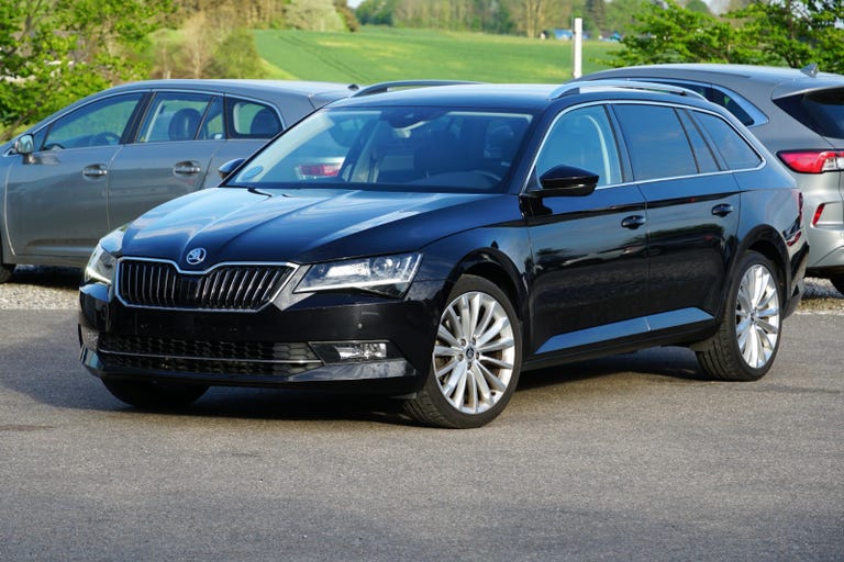 Skoda Superb TSi 150 Business Edition Combi DSG