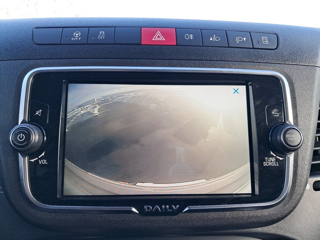 Billede af Iveco Daily 2,3 35S16 4100mm Box m/lift AG8