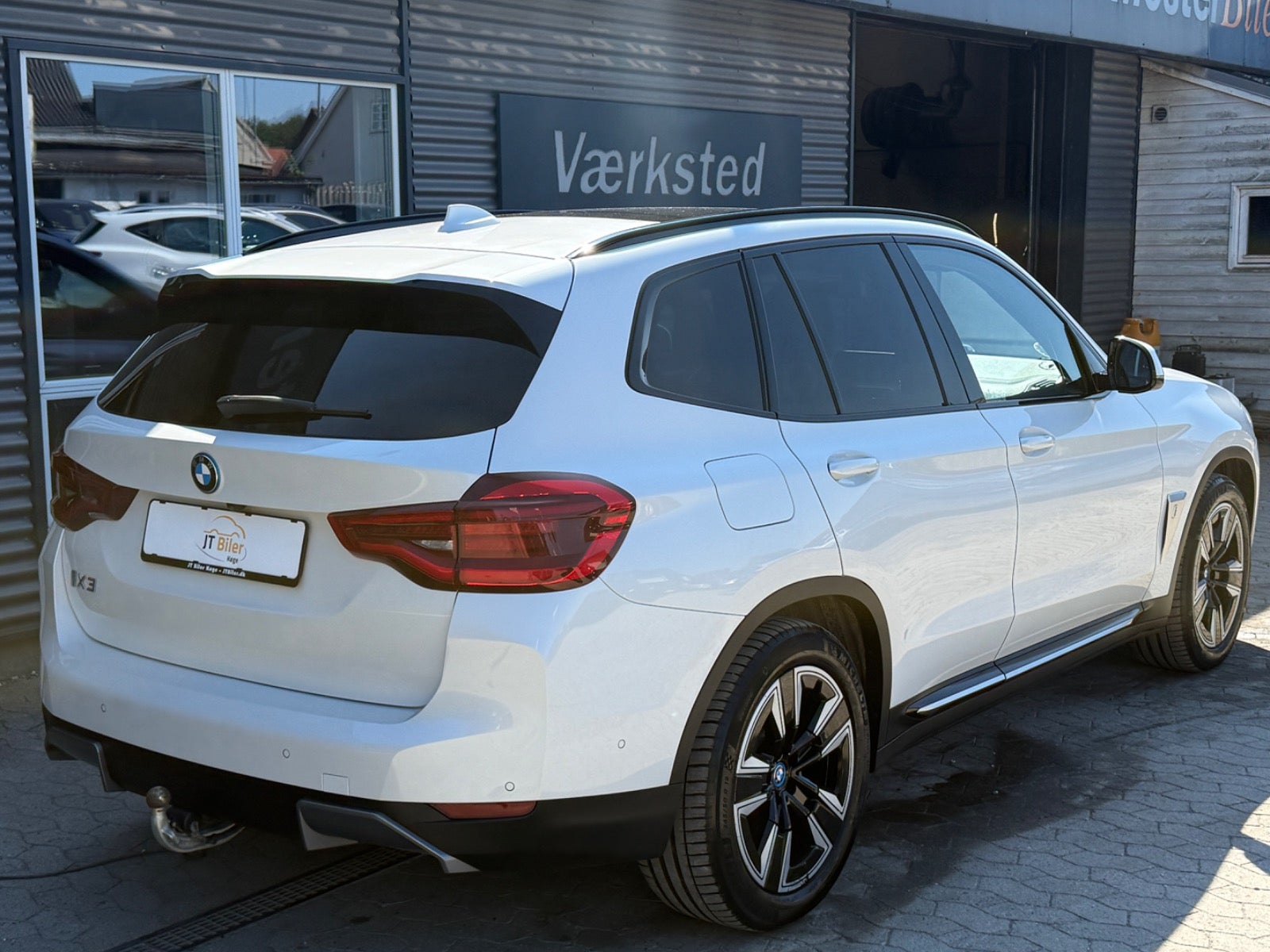 BMW iX3 Charged