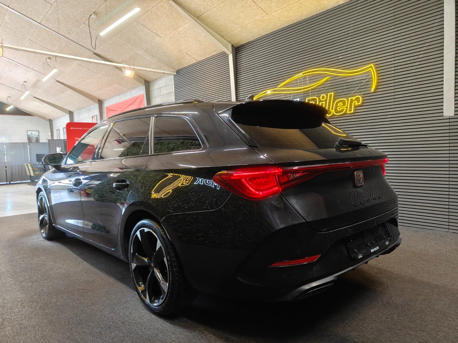 Billede af Cupra Leon 1,5 eTSi High Sportstourer DSG