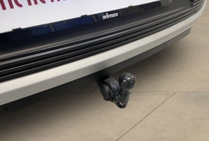 Ford Explorer Select Extended Range