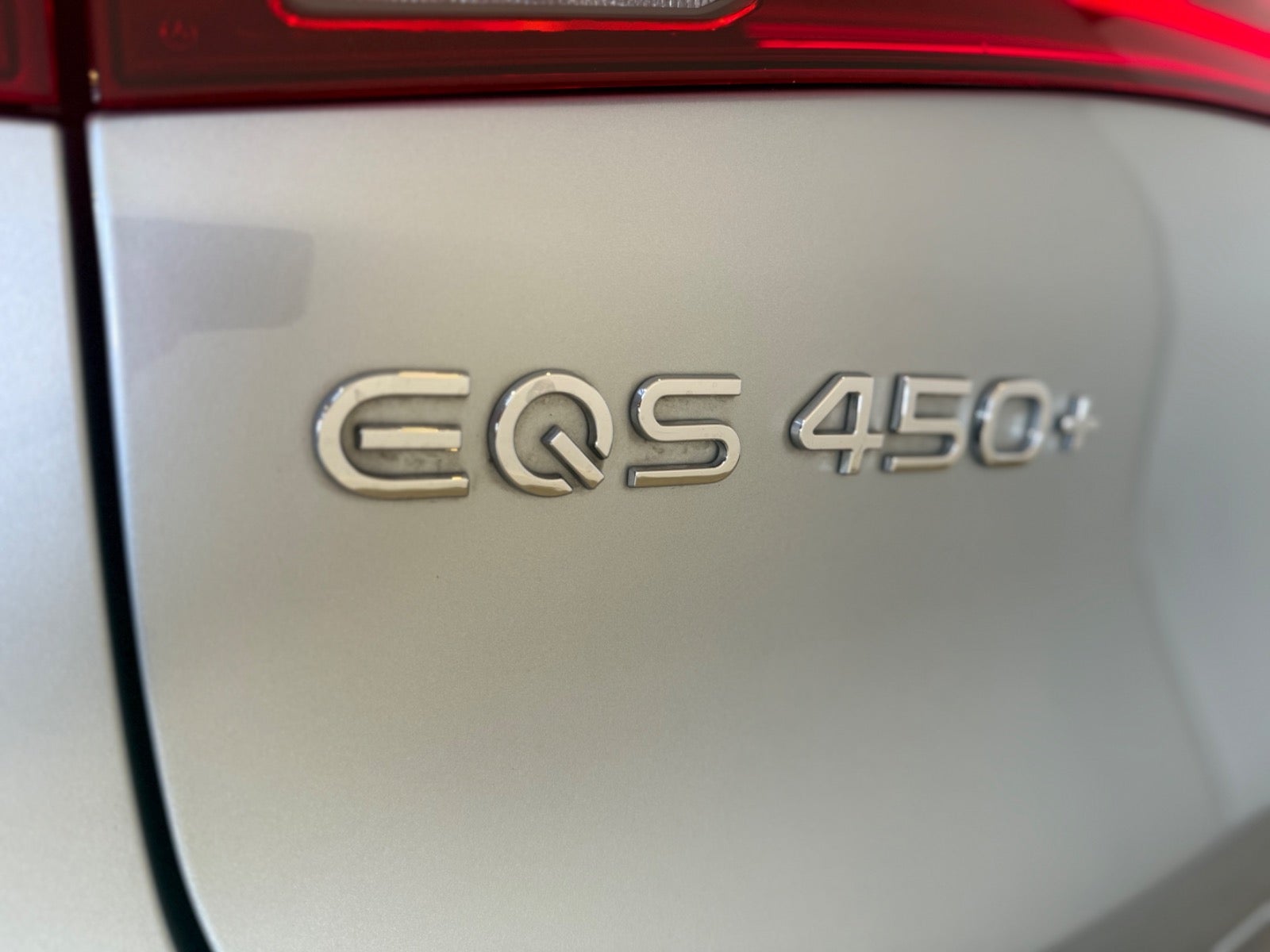 Mercedes EQS450+ SUV