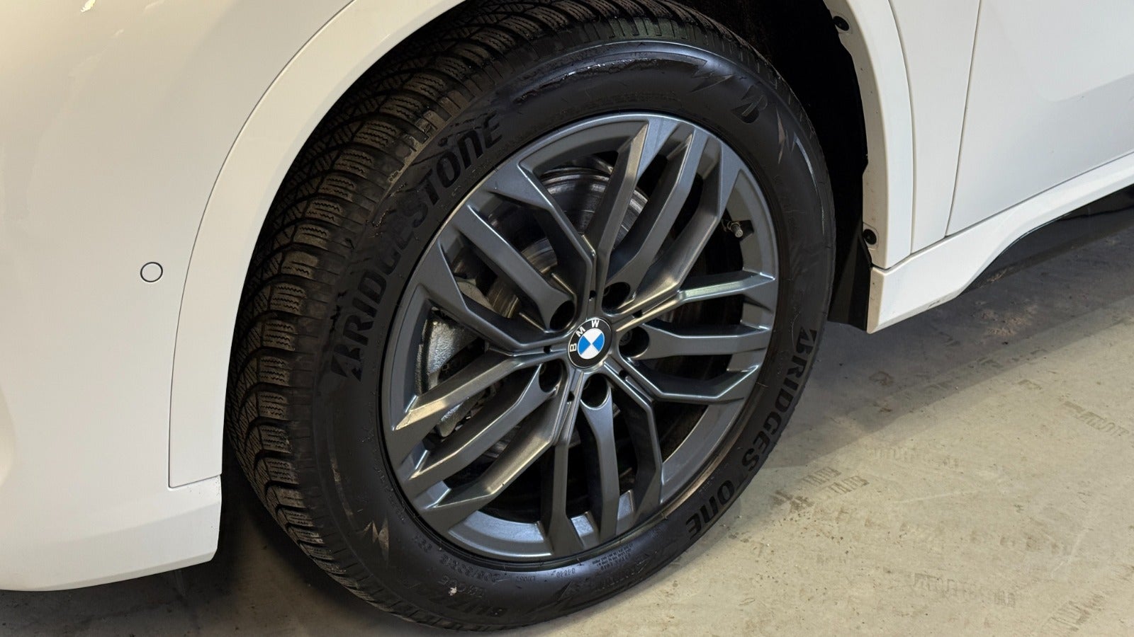 Billede af BMW iX1  xDrive30 Fully Charged M-Sport