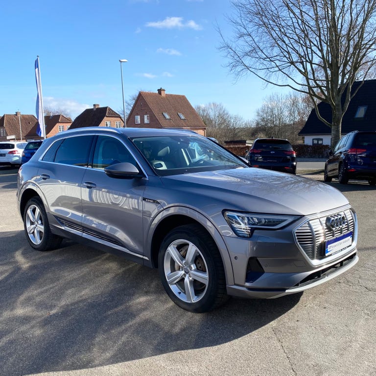 Audi e-tron Advanced Prestige quattro
