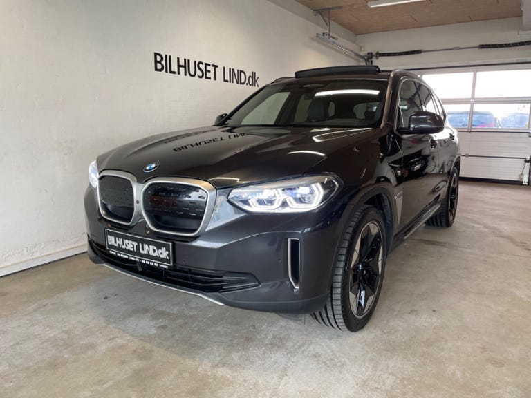 BMW iX3 Charged Plus