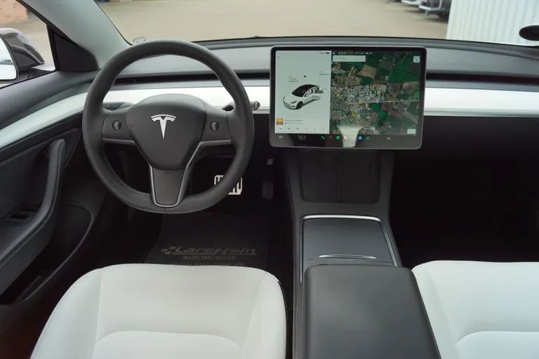 Tesla Model 3 Standard Range+ RWD