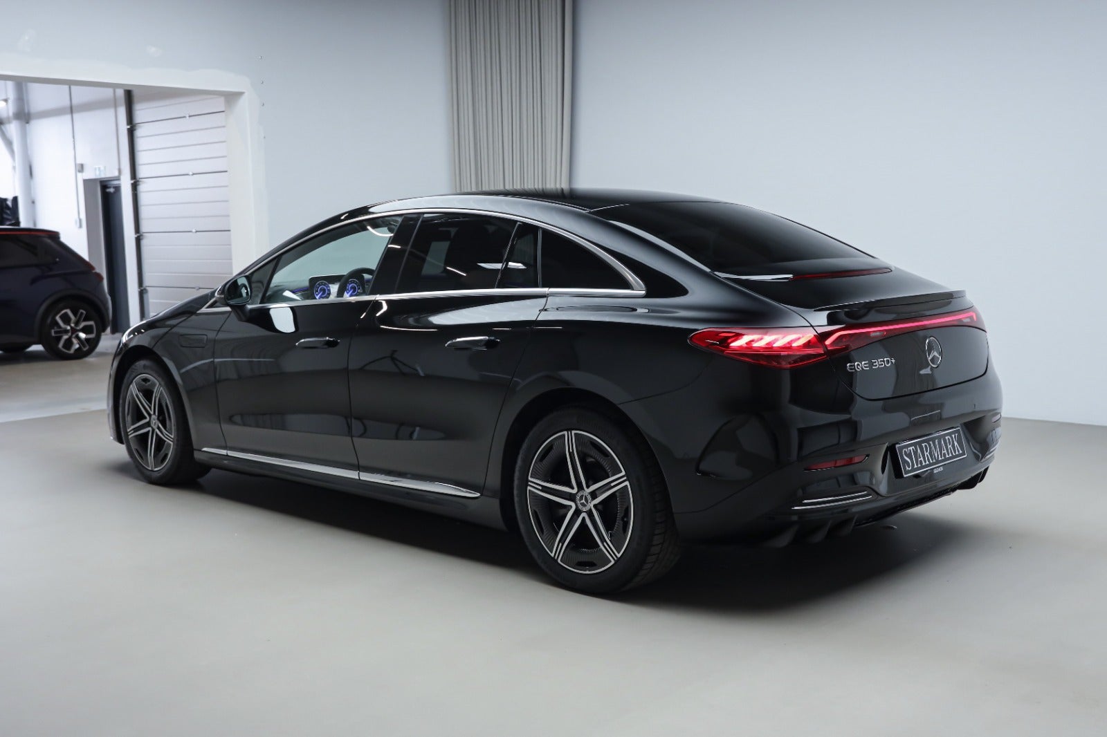 Mercedes-Benz EQE 350+ (3/8)
