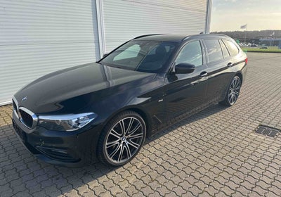 BMW 540i 3,0 Touring xDrive aut. Benzin 4x4 4x4 aut. Automatgear modelår 2017 km 203000 Sortmetal kl