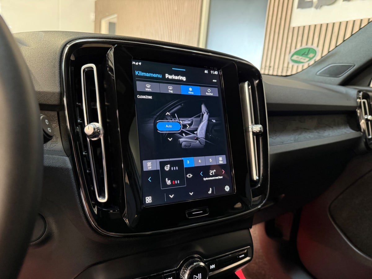 Volvo XC40 P6 ReCharge Core