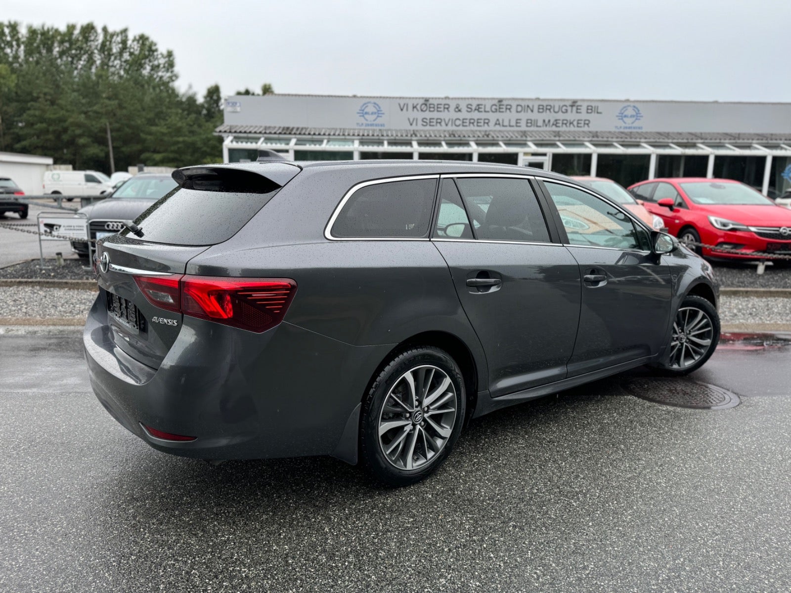 Toyota Avensis 2016