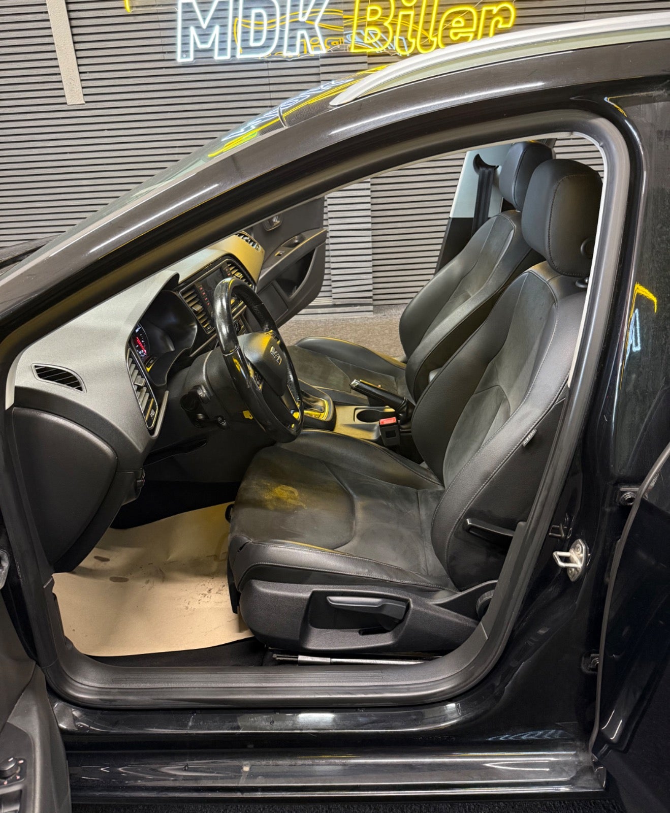 Billede af Seat Leon 1,6 TDi 110 Style ST DSG