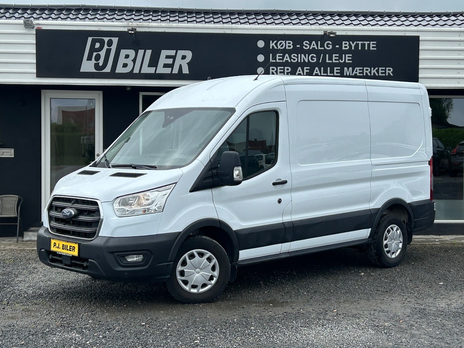 Ford Transit 350 L2 Van TDCi 130 Trend H2 FWD
