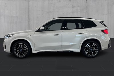 BMW iX1 eDrive20 Fully Charged M-Sport - 1