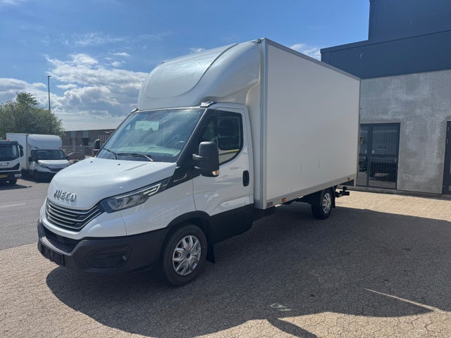 Iveco Daily 3,0 35S18 4100mm Lad AG8