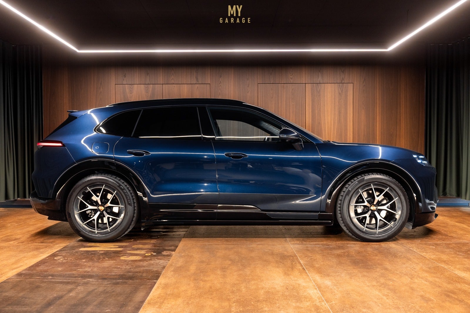 Porsche Cayenne - Electric