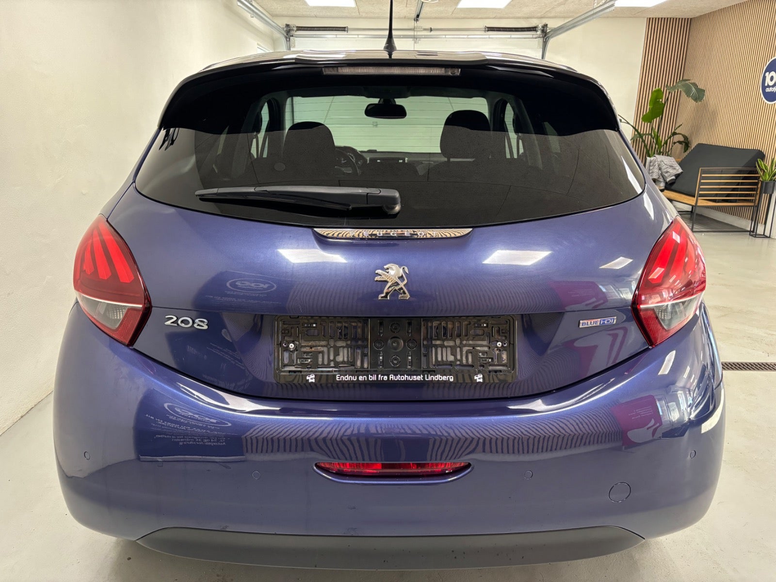 Peugeot 208 2015