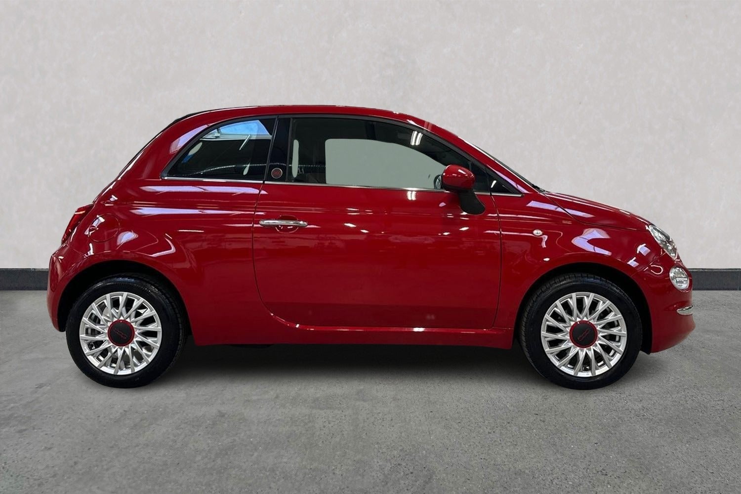Billede af Fiat 500C 1,0 Hybrid (RED)