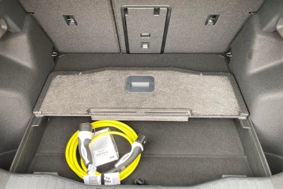 Ford Explorer Premium Extended Range