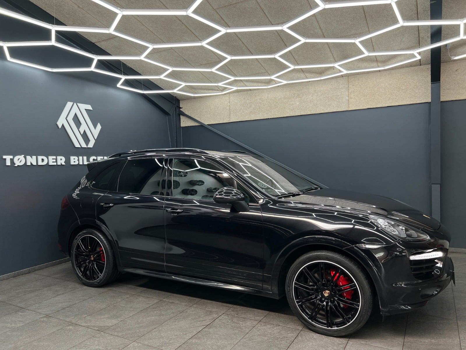 Porsche Cayenne GTS 2014