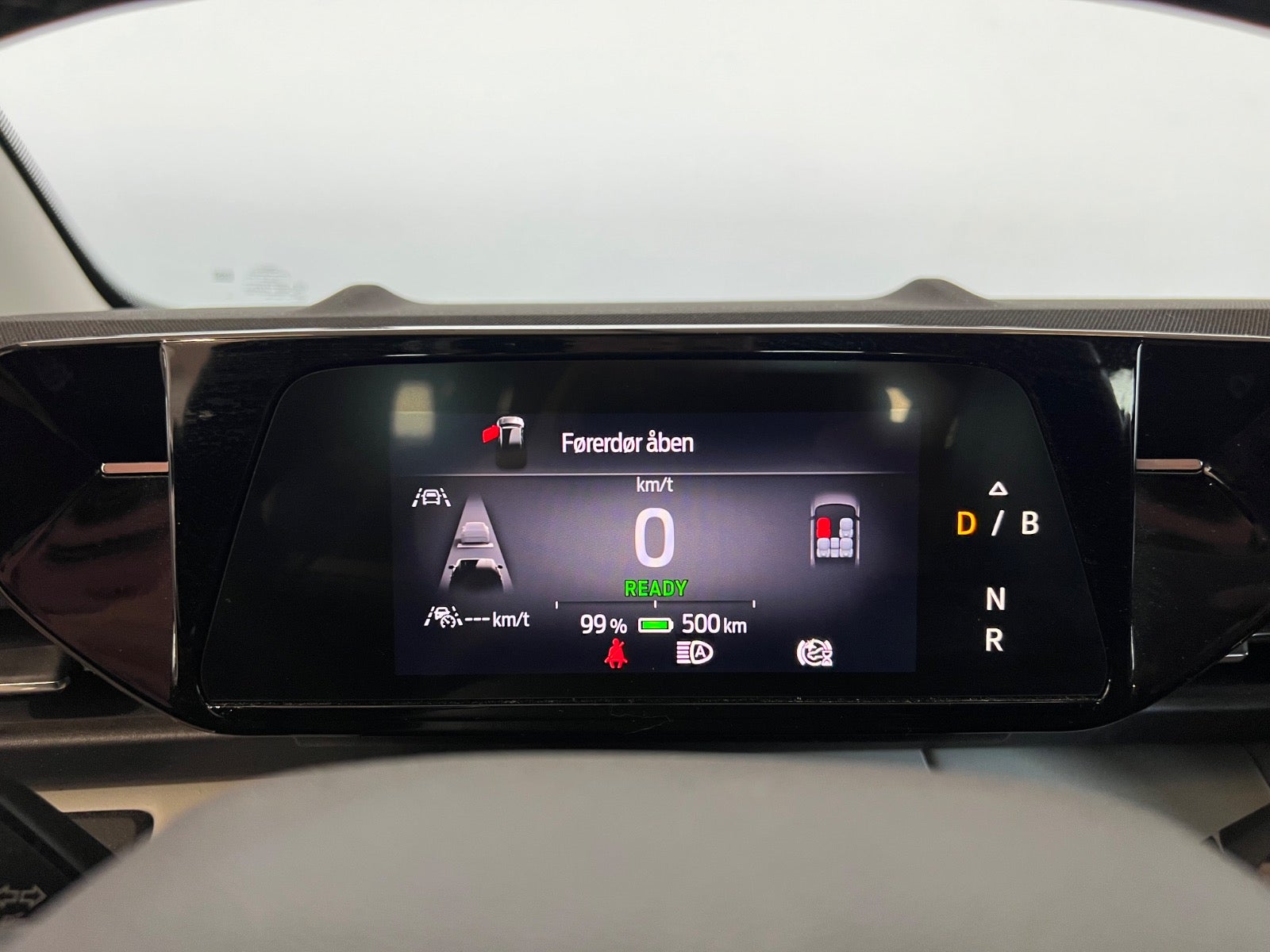 Ford Explorer Select Extended Range