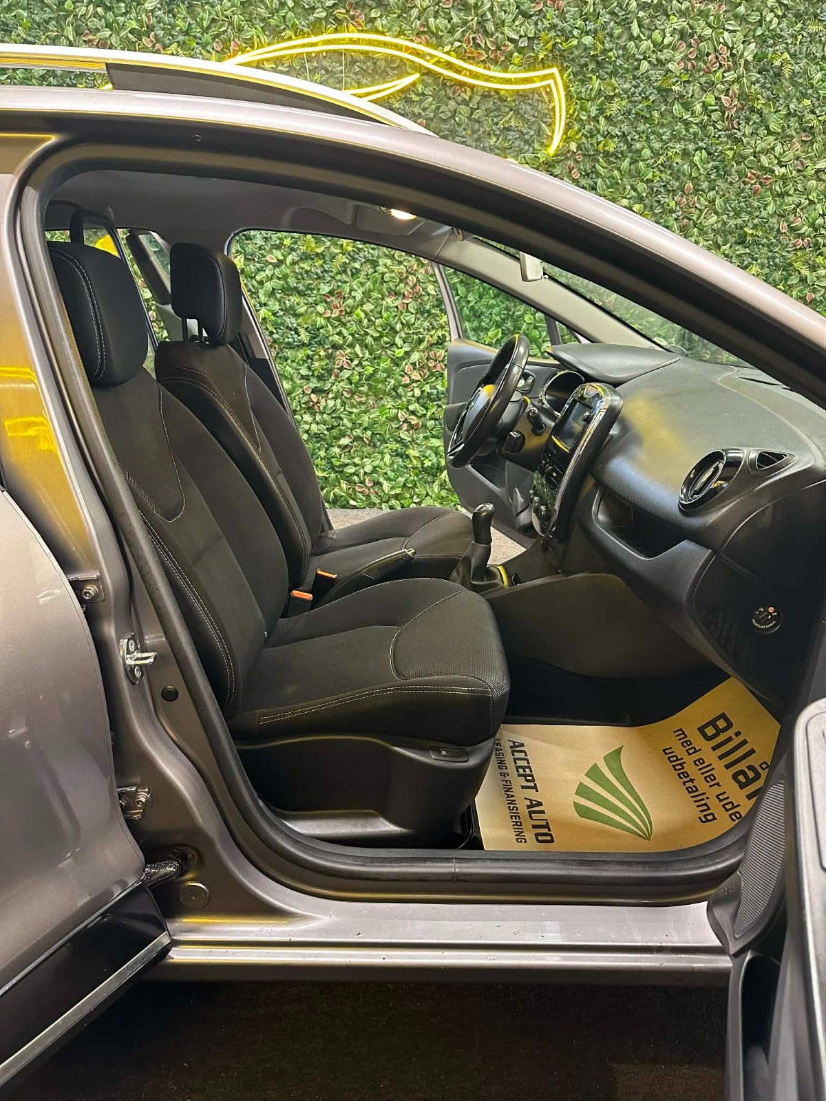 Billede af Renault Clio IV 1,5 dCi 90 Expression Sport Tourer Van