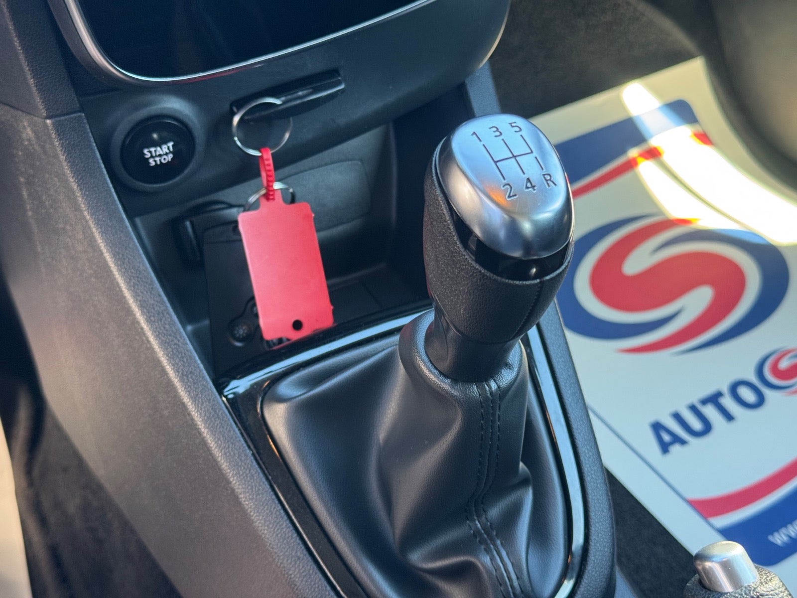 Billede af Renault Clio IV 0,9 TCe 90 Zen Sport Tourer