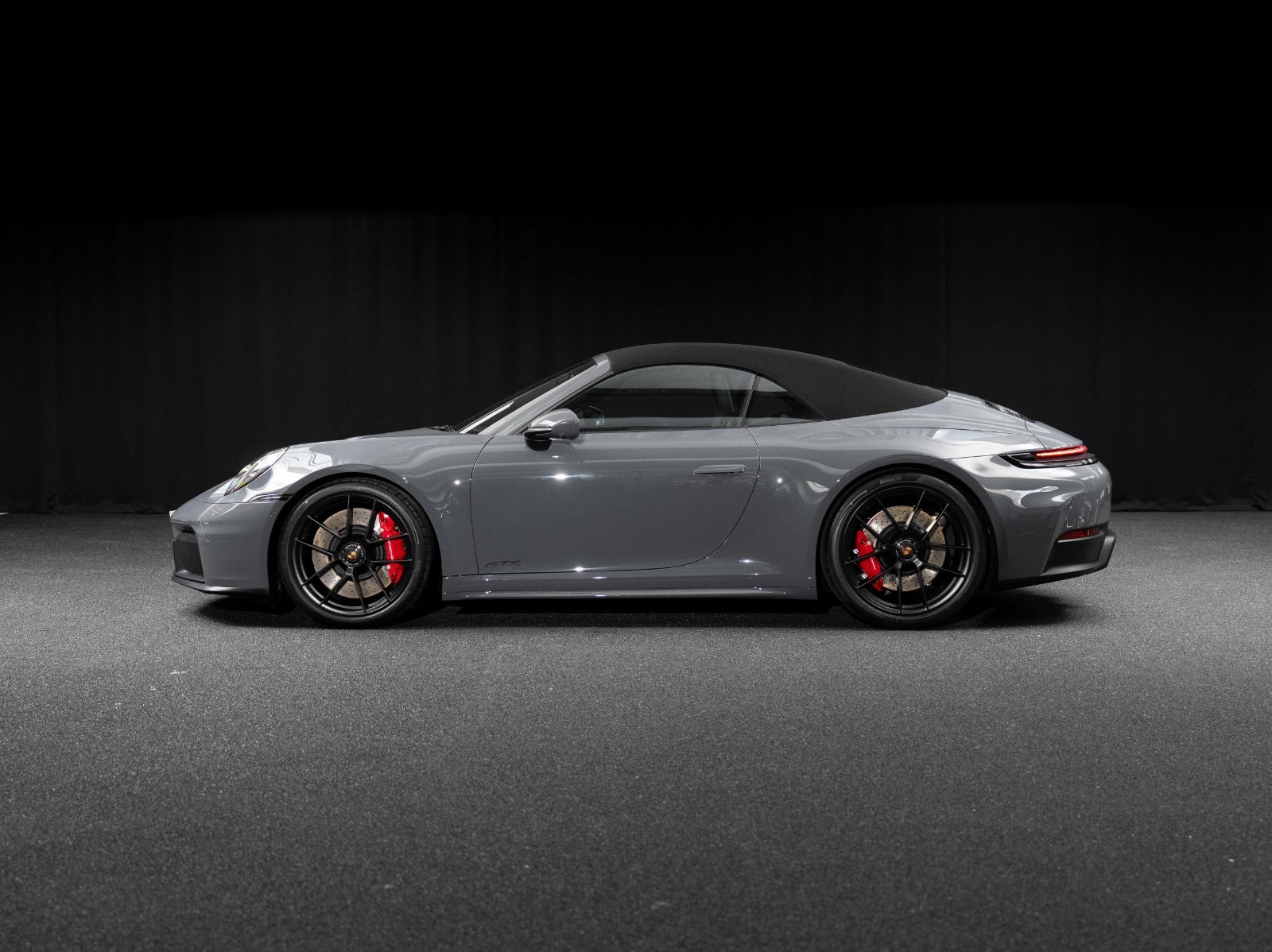 Gallery image 4 of 18