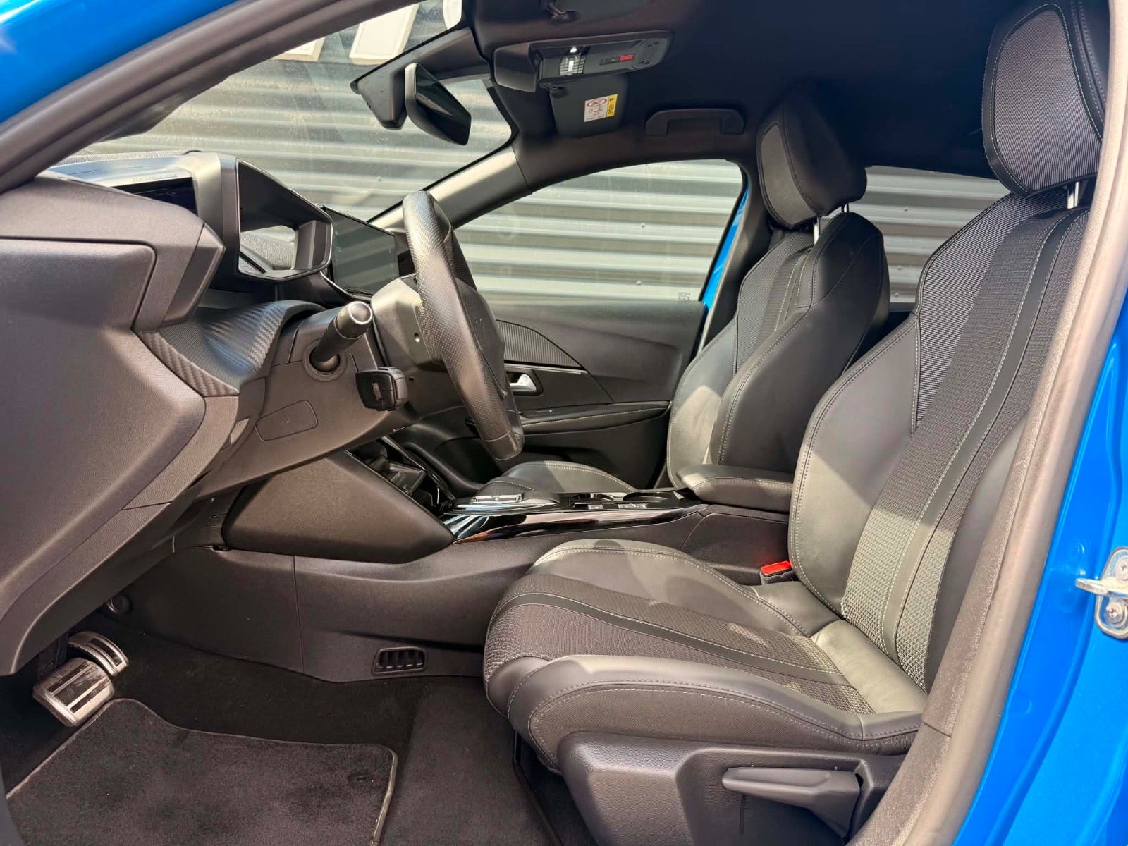 Billede af Peugeot e-208 50 GT Van