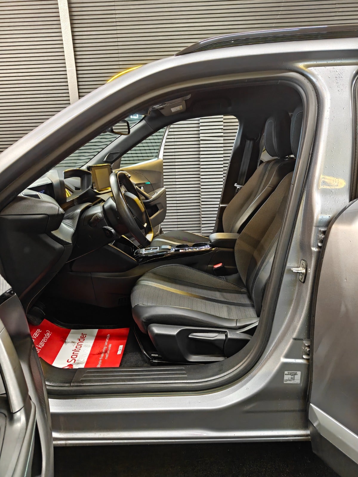Billede af Peugeot e-2008 50 Allure