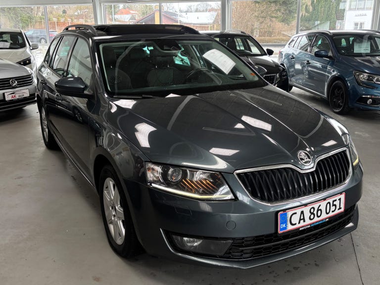Skoda Octavia TDi 110 Style Combi DSG