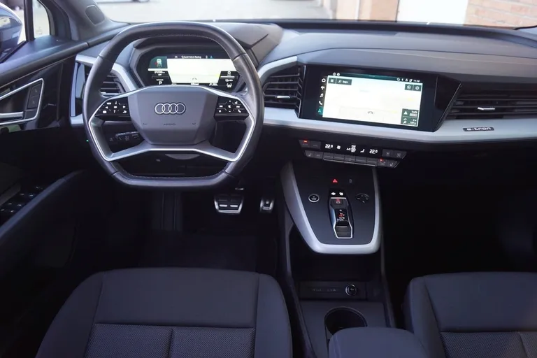 Audi Q4 e-tron S-line