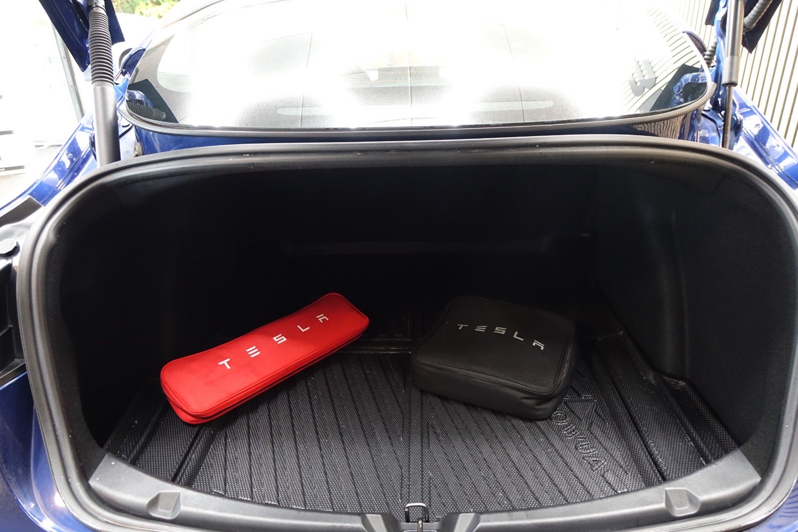 Tesla Model 3, Billede 8