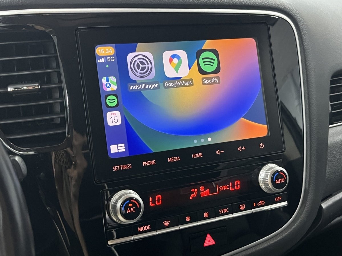 Billede af Mitsubishi Outlander 2,4 PHEV Invite CVT 4WD