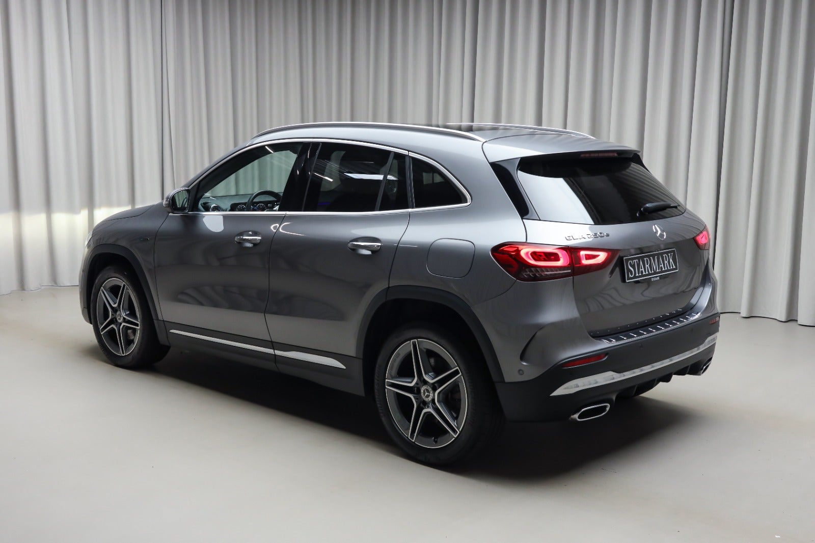 Mercedes-Benz GLA 250 e (3/8)