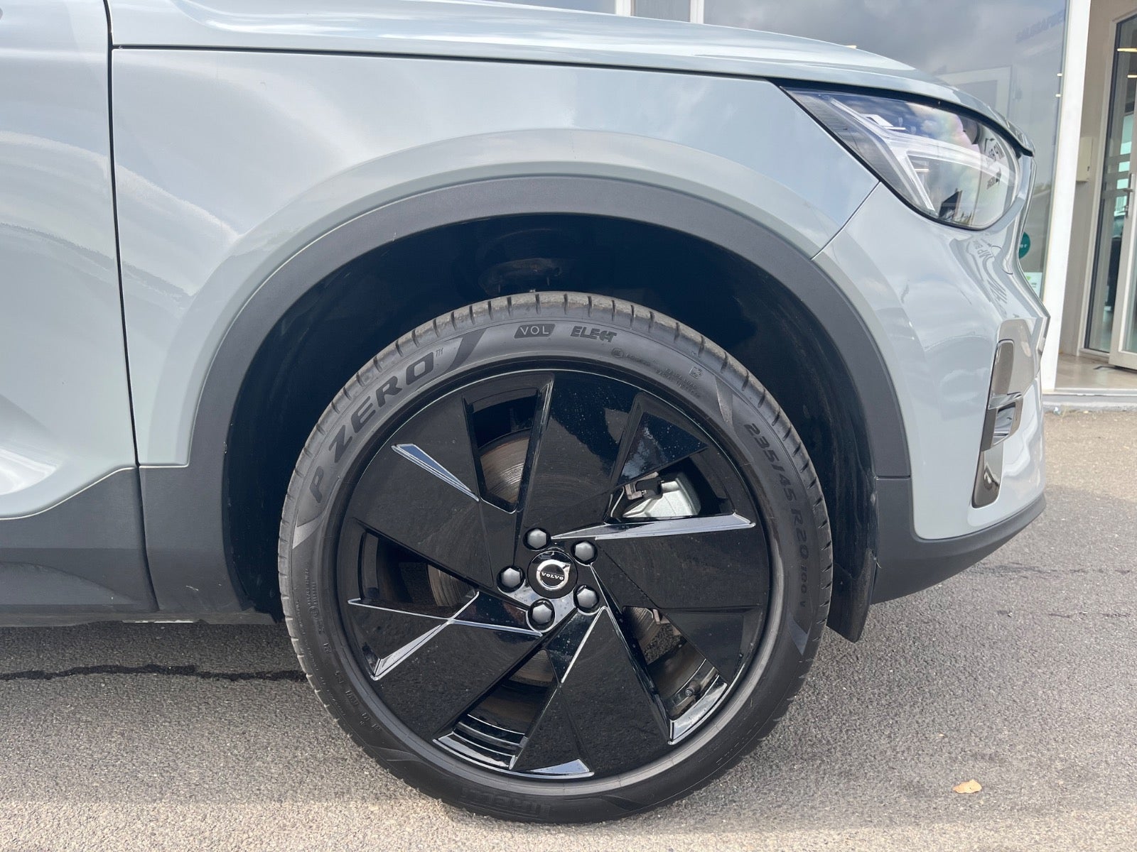 Billede af Volvo EC40  Extended Range Black Edition