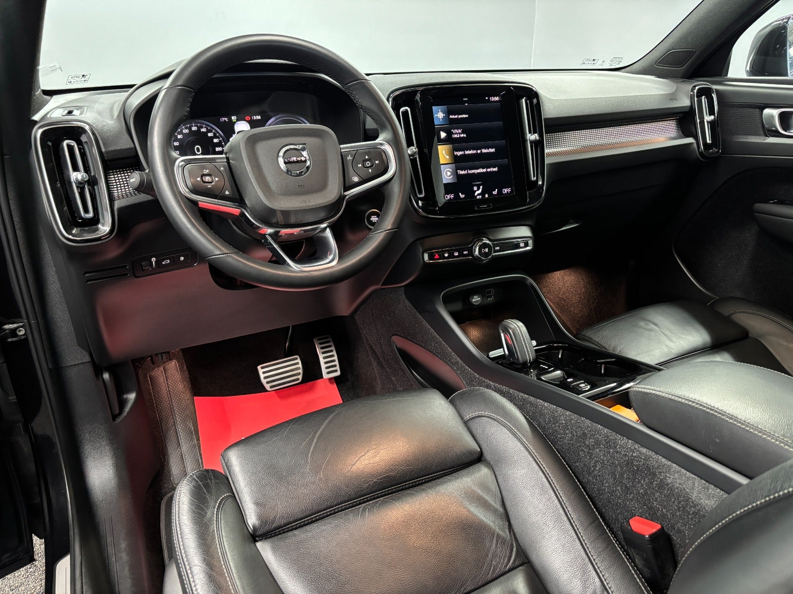 Billede af Volvo XC40 1,5 T4 ReCharge R-Design aut.