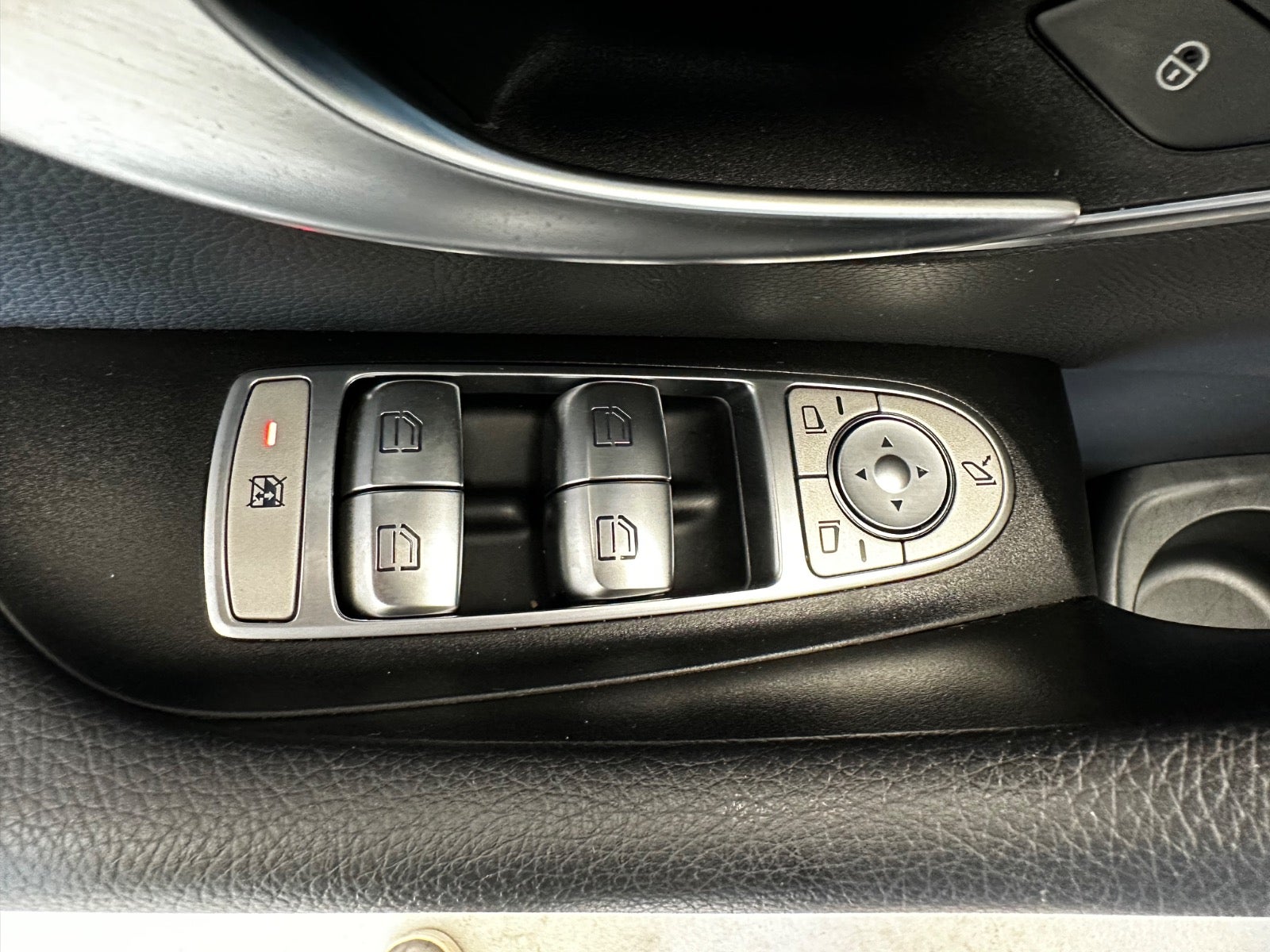 Billede af Mercedes E300 de 2,0 Advantage stc. aut.
