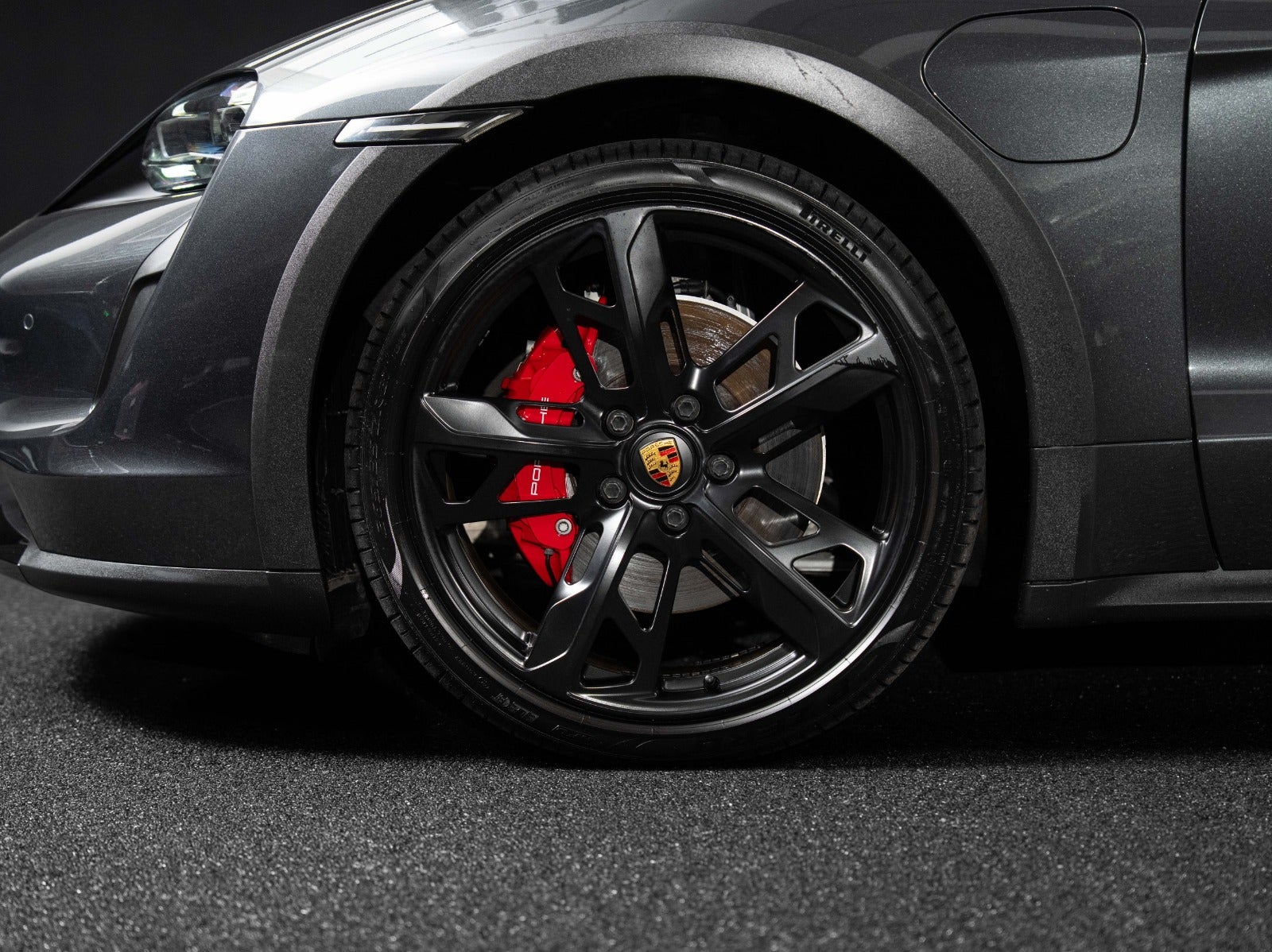 Gallery image 5 of 18