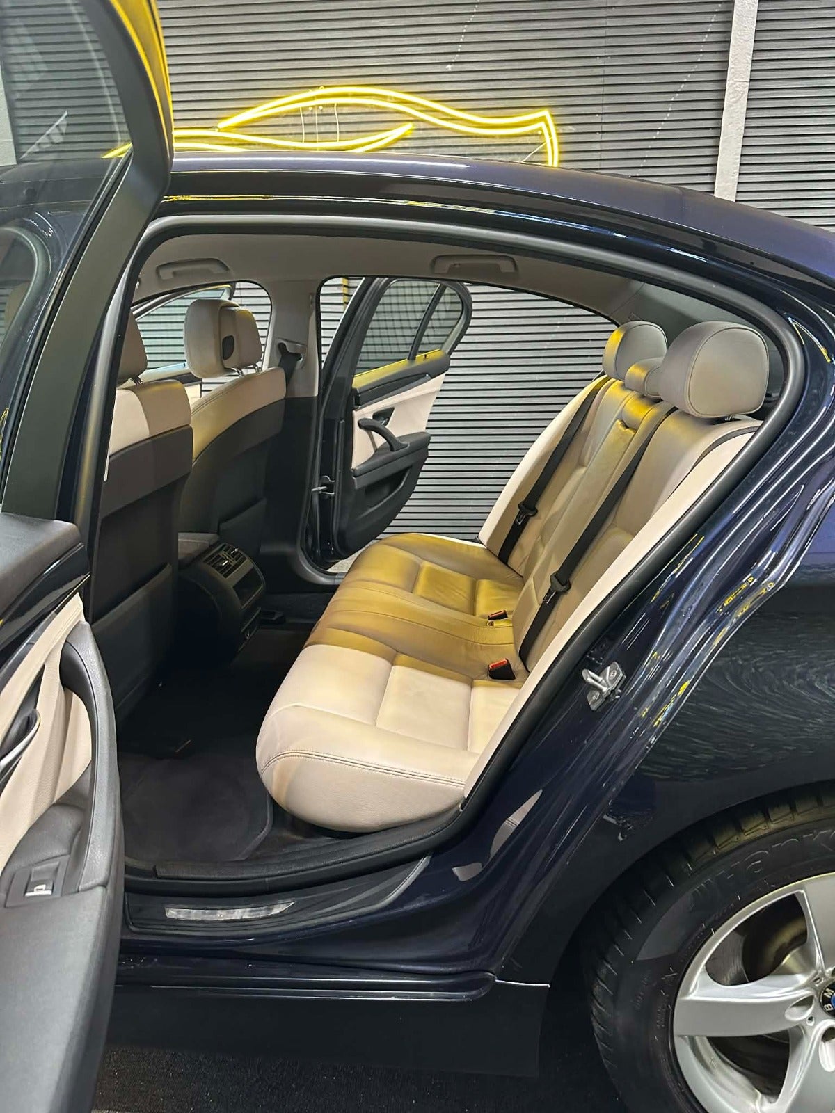 Billede af BMW 523i 3,0 aut.