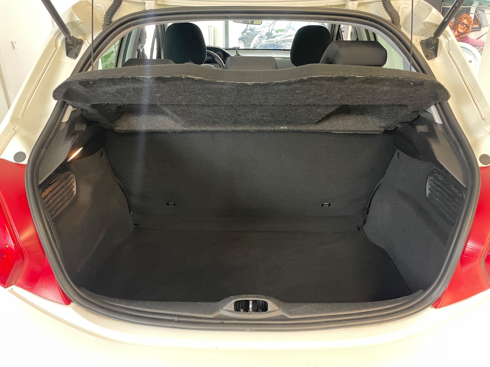 Billede af Peugeot 208 1,0 VTi Access