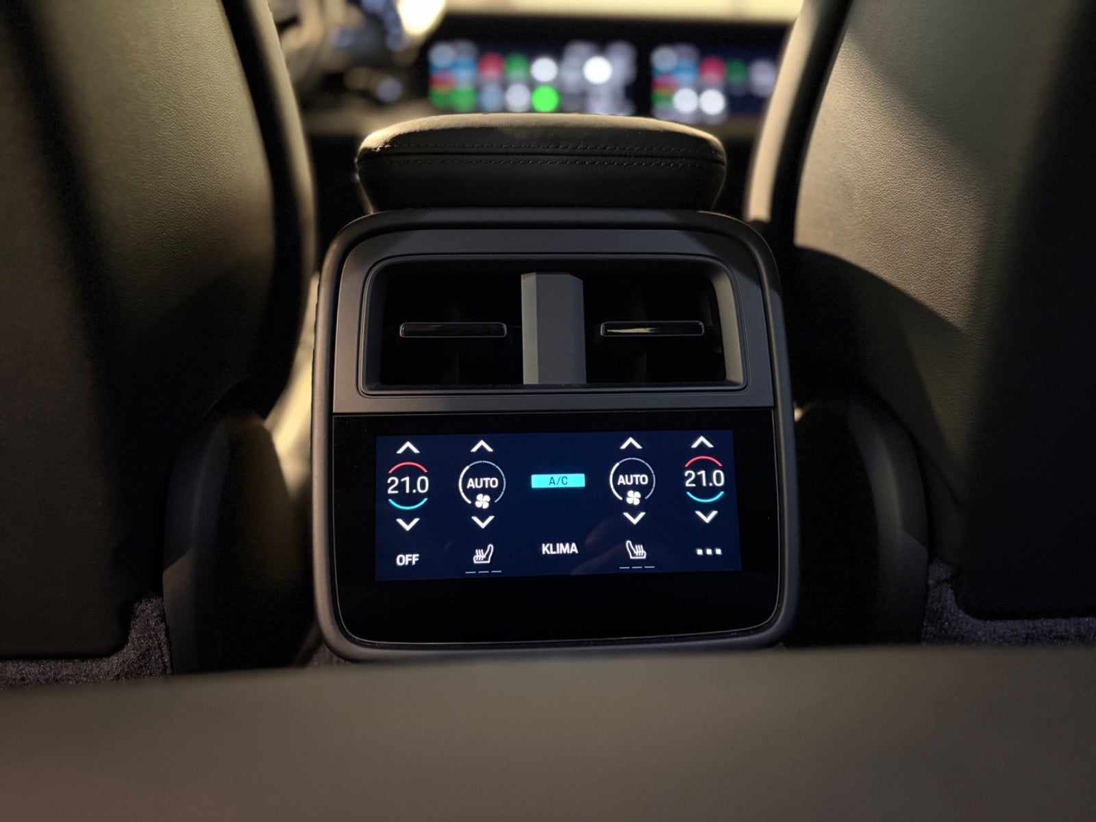 Porsche – Taycan 4S