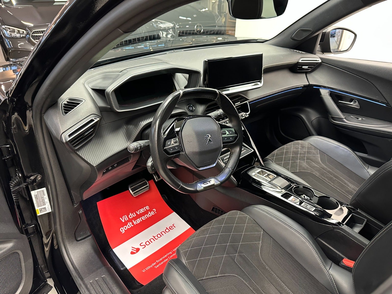 Billede af Peugeot e-2008 50 GT Pack