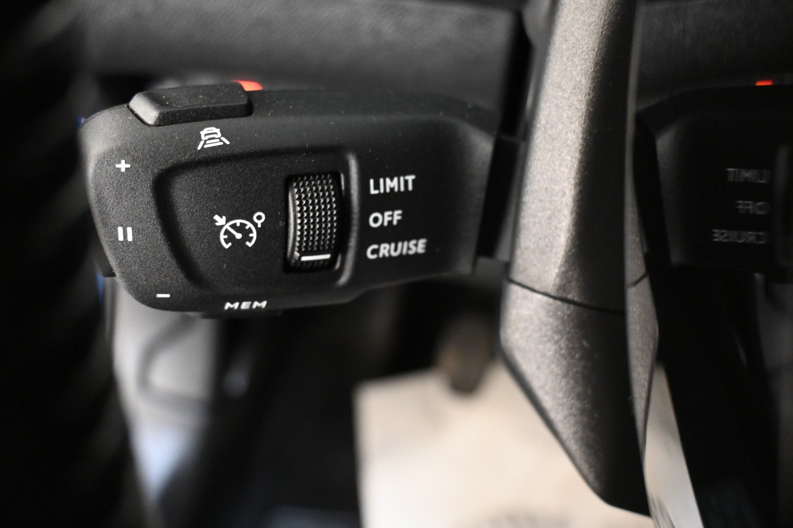 Peugeot 2008 PureTech 130 Allure Pack