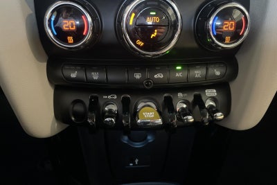 MINI Cooper SE Classic Trim