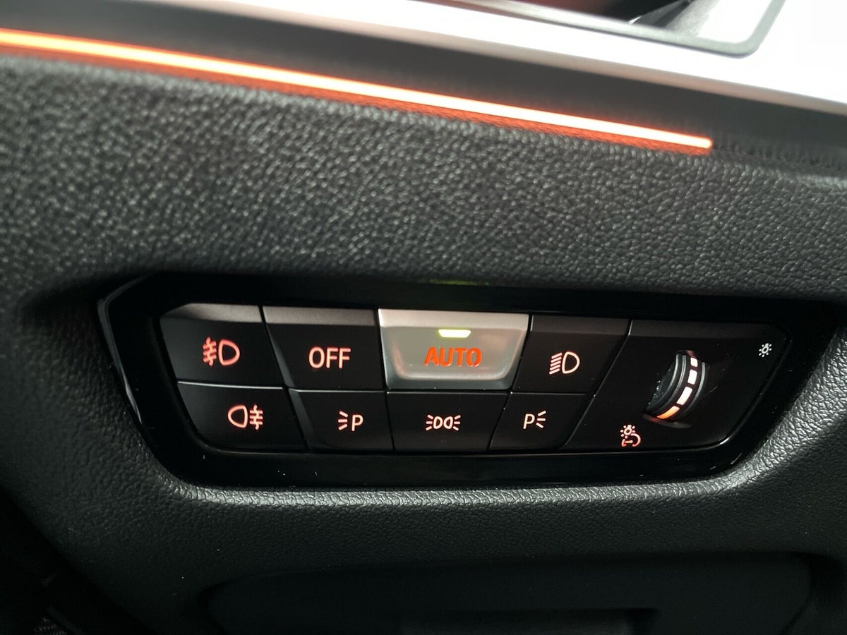 BMW 330i Touring Sport Line aut. billede 20